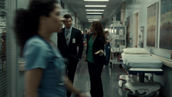 VampireDiariesWorld-dot-org_SavingHope2x09-0761.jpg