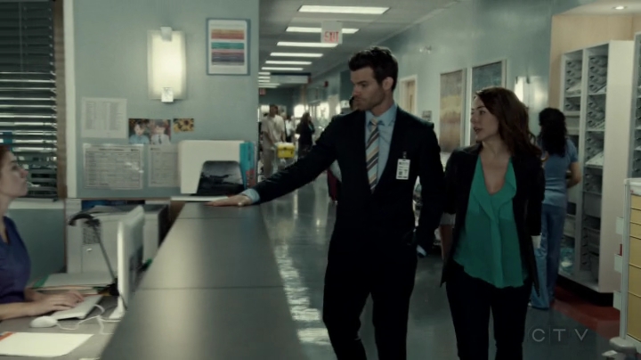 VampireDiariesWorld-dot-org_SavingHope2x09-0766.jpg