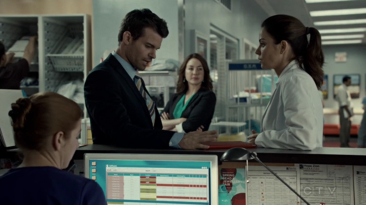 VampireDiariesWorld-dot-org_SavingHope2x09-0817.jpg