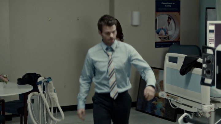 VampireDiariesWorld-dot-org_SavingHope2x09-1186.jpg