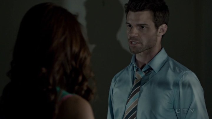 VampireDiariesWorld-dot-org_SavingHope2x09-1236.jpg