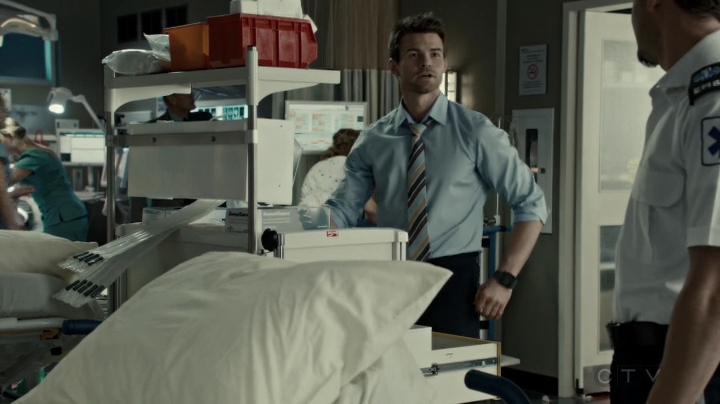 VampireDiariesWorld-dot-org_SavingHope2x09-1254.jpg