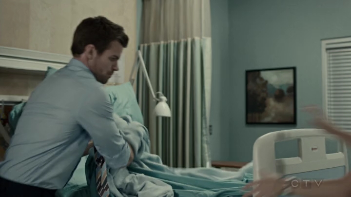 VampireDiariesWorld-dot-org_SavingHope2x09-1774.jpg