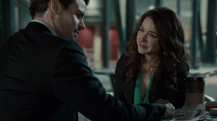 VampireDiariesWorld-dot-org_SavingHope2x09-2246.jpg