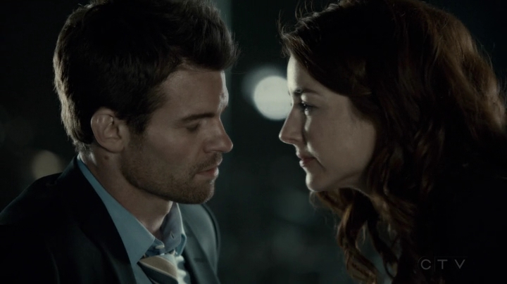 VampireDiariesWorld-dot-org_SavingHope2x09-2306.jpg