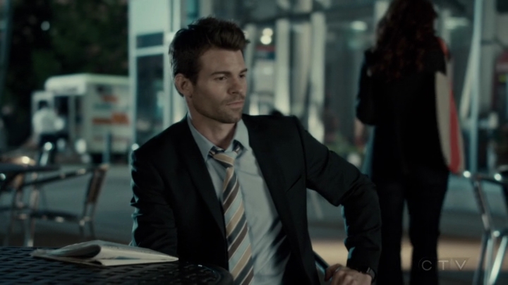 VampireDiariesWorld-dot-org_SavingHope2x09-2316.jpg