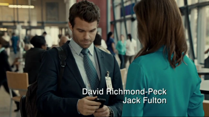 VampireDiariesWorld-dot-org_SavingHope2x11-0225.jpg