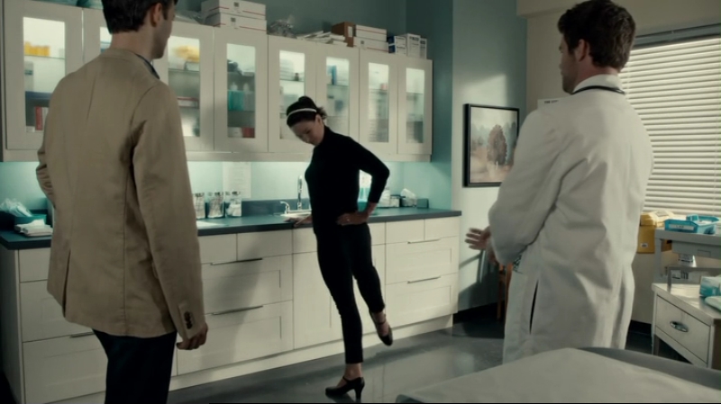 VampireDiariesWorld-dot-org_SavingHope2x12-0263.jpg