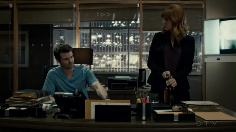 VampireDiariesWorld-dot-org_SavingHope2x12-1618.jpg VampireDiariesWorld-dot-org_SavingHope2x12-1618.jpg