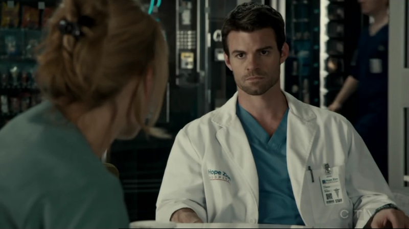 VampireDiariesWorld-dot-org_SavingHope2x12-1967.jpg