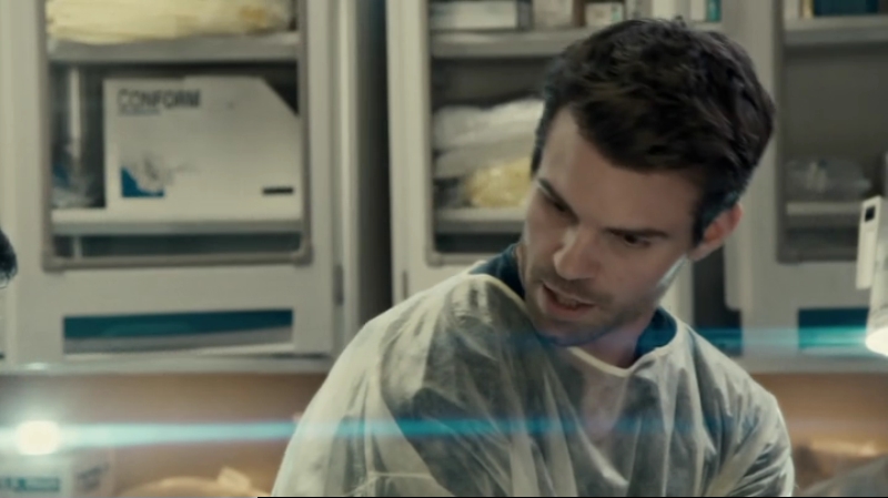 VampireDiariesWorld-dot-org_SavingHope2x13-0127.jpg