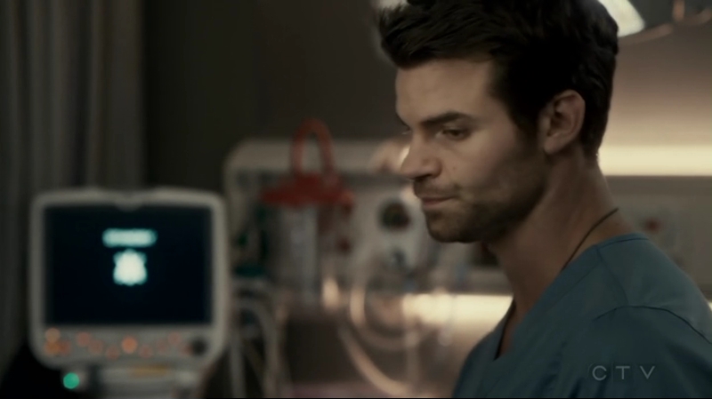 VampireDiariesWorld-dot-org_SavingHope2x13-0832.jpg