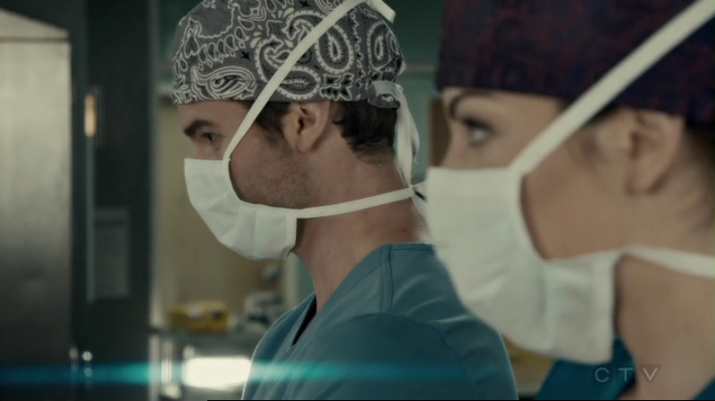VampireDiariesWorld-dot-org_SavingHope2x13-0859.jpg