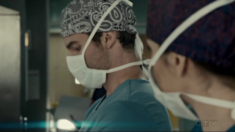VampireDiariesWorld-dot-org_SavingHope2x13-0866.jpg
