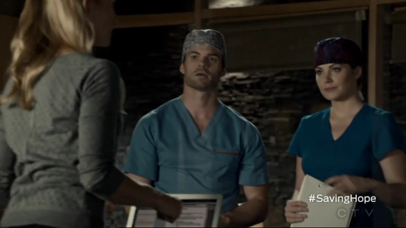 VampireDiariesWorld-dot-org_SavingHope2x13-0939.jpg