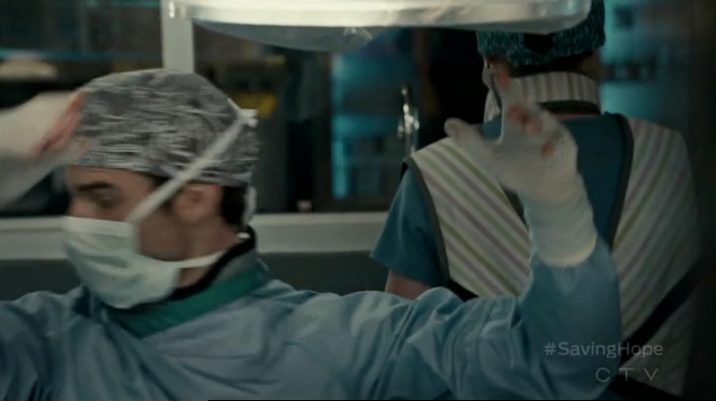VampireDiariesWorld-dot-org_SavingHope2x13-1287.jpg