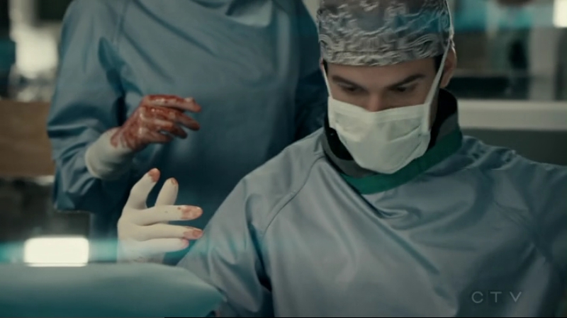 VampireDiariesWorld-dot-org_SavingHope2x13-1298.jpg