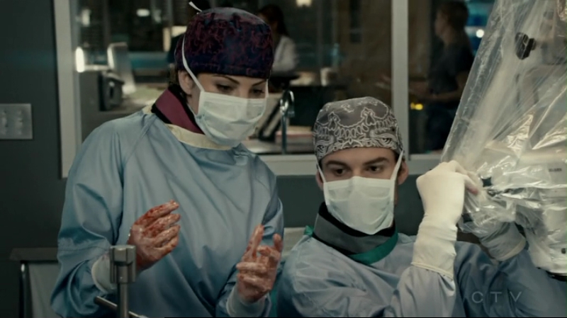 VampireDiariesWorld-dot-org_SavingHope2x13-1303.jpg