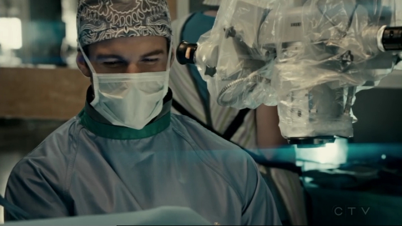 VampireDiariesWorld-dot-org_SavingHope2x13-1593.jpg