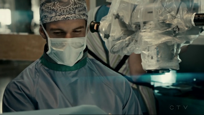 VampireDiariesWorld-dot-org_SavingHope2x13-1594.jpg