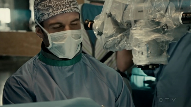 VampireDiariesWorld-dot-org_SavingHope2x13-1595.jpg