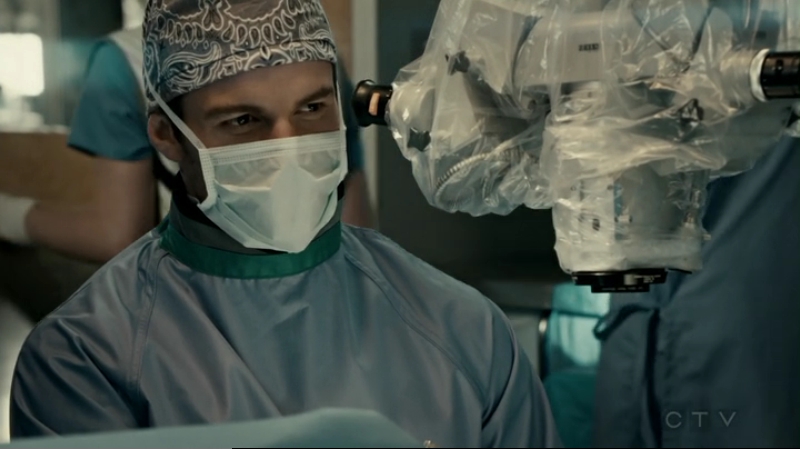 VampireDiariesWorld-dot-org_SavingHope2x13-1596.jpg