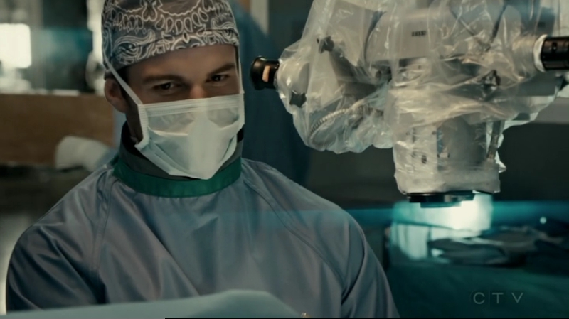 VampireDiariesWorld-dot-org_SavingHope2x13-1597.jpg