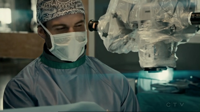 VampireDiariesWorld-dot-org_SavingHope2x13-1598.jpg