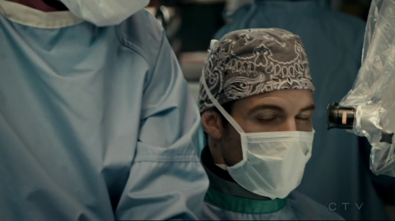 VampireDiariesWorld-dot-org_SavingHope2x13-1615.jpg