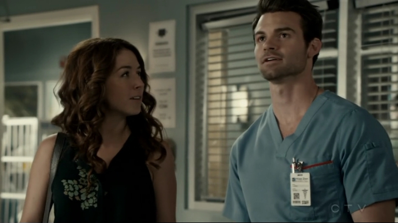 VampireDiariesWorld-dot-org_SavingHope2x13-2318.jpg