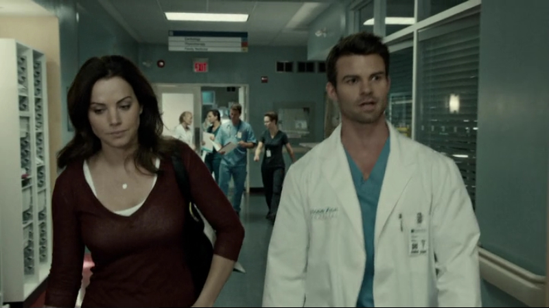 VampireDiariesWorld-dot-org_SavingHope2x14-0021.jpg