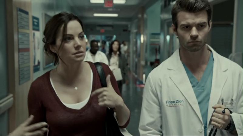 VampireDiariesWorld-dot-org_SavingHope2x14-2287.jpg