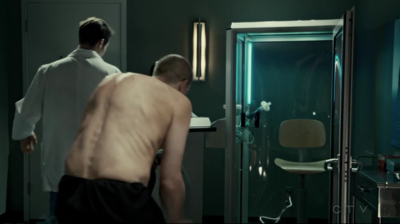 VampireDiariesWorld-dot-org_SavingHope2x15-0420.jpg
