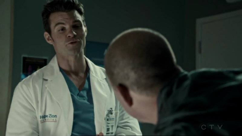 VampireDiariesWorld-dot-org_SavingHope2x15-0552.jpg