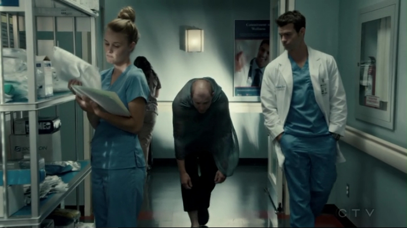 VampireDiariesWorld-dot-org_SavingHope2x15-0564.jpg