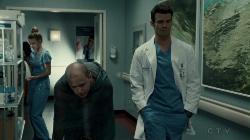 VampireDiariesWorld-dot-org_SavingHope2x15-0568.jpg