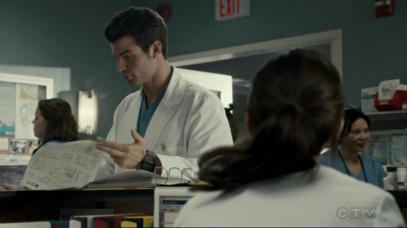 VampireDiariesWorld-dot-org_SavingHope2x15-0900.jpg