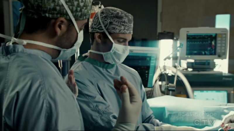 VampireDiariesWorld-dot-org_SavingHope2x15-1016.jpg