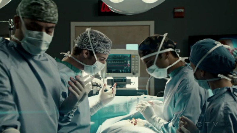 VampireDiariesWorld-dot-org_SavingHope2x15-1044.jpg