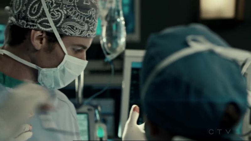 VampireDiariesWorld-dot-org_SavingHope2x15-1046.jpg