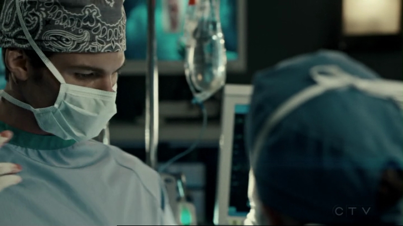 VampireDiariesWorld-dot-org_SavingHope2x15-1047.jpg