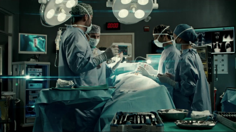 VampireDiariesWorld-dot-org_SavingHope2x15-1050.jpg