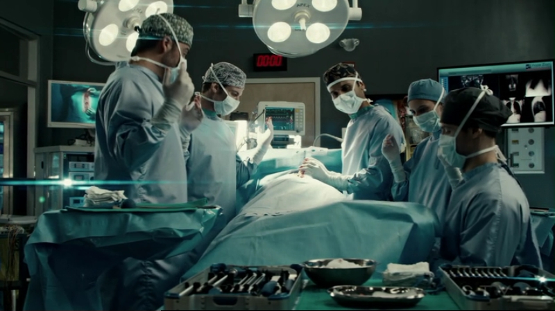 VampireDiariesWorld-dot-org_SavingHope2x15-1058.jpg
