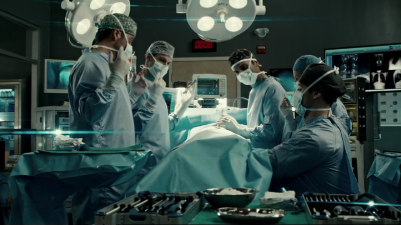 VampireDiariesWorld-dot-org_SavingHope2x15-1062.jpg