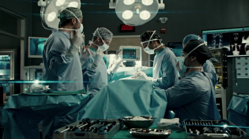 VampireDiariesWorld-dot-org_SavingHope2x15-1063.jpg