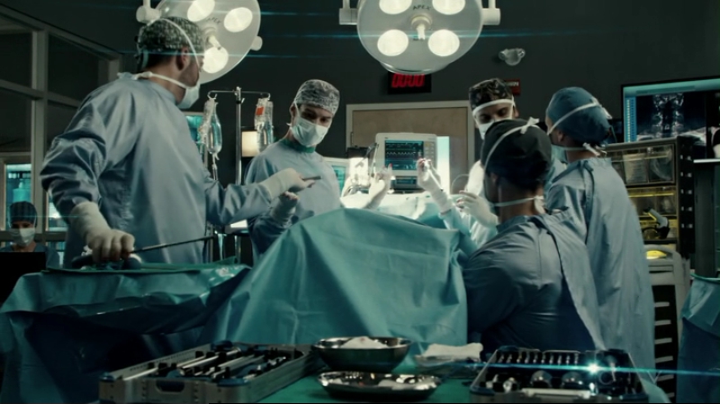 VampireDiariesWorld-dot-org_SavingHope2x15-1077.jpg