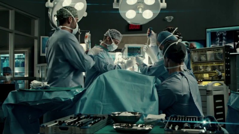 VampireDiariesWorld-dot-org_SavingHope2x15-1078.jpg