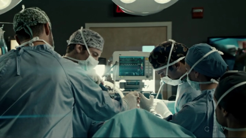 VampireDiariesWorld-dot-org_SavingHope2x15-1082.jpg