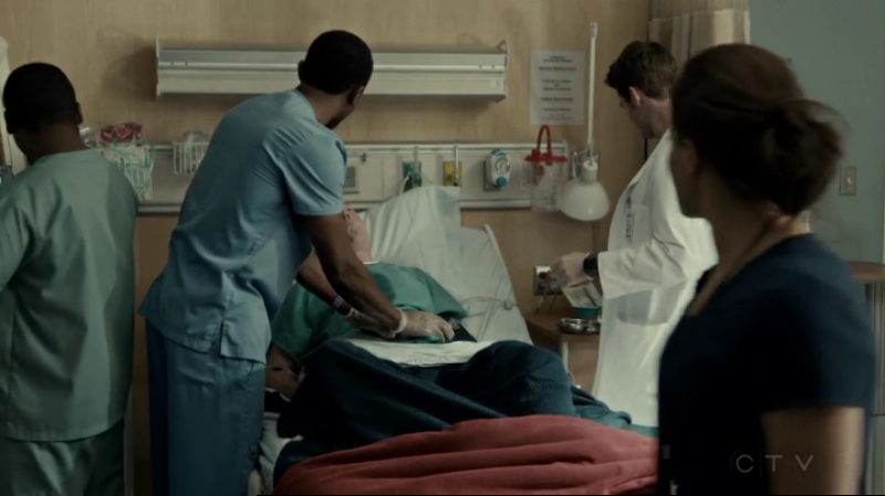 VampireDiariesWorld-dot-org_SavingHope2x15-1276.jpg