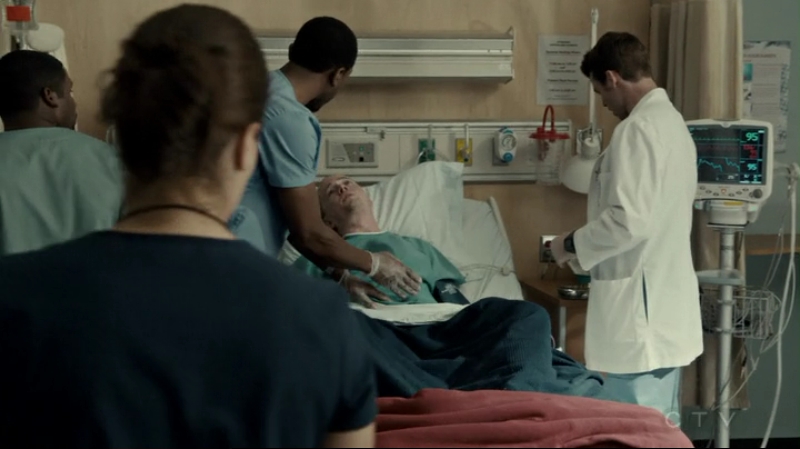 VampireDiariesWorld-dot-org_SavingHope2x15-1277.jpg